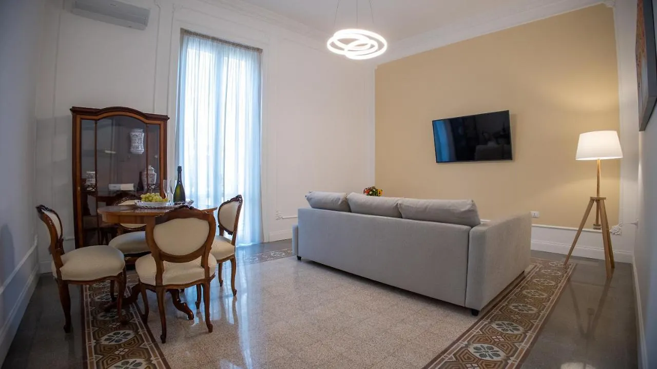 Petrarca Suite Palermo 0*,